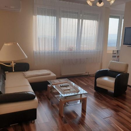 Vegas Zuglo Будапеща Екстериор снимка