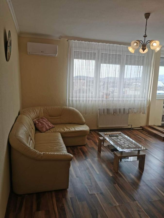 Vegas Zuglo Будапеща Екстериор снимка